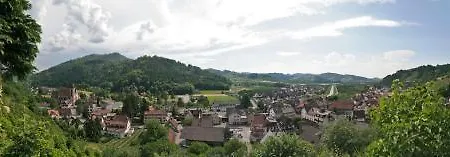 Hotel Gasthof Und Zum Kreuz